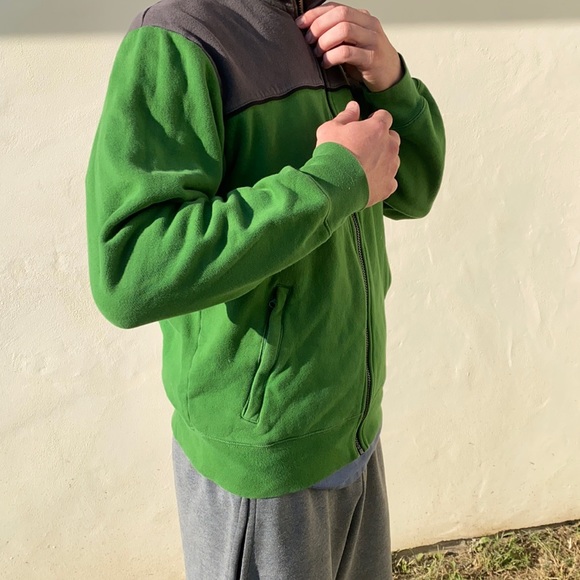 Vintage North Face-Men’s Lg.-Full Zip-Sweatshirt-Green with Gray Collar EUC - Picture 3 of 10